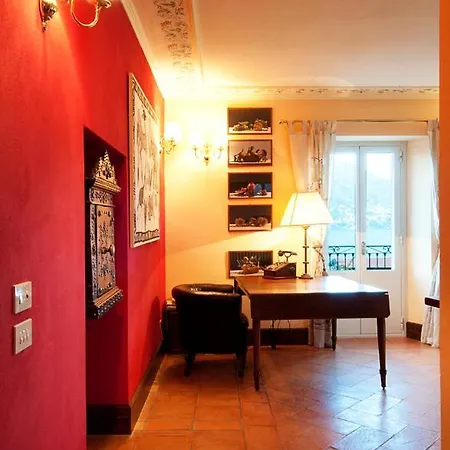 Sleeps 8 Pool Air Con * Rezzonico